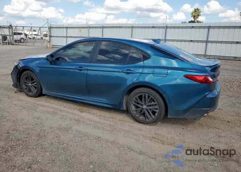 2025 Toyota Camry Xse z USA, uszkodzony, nr VIN 4T1DAACK6SU128302